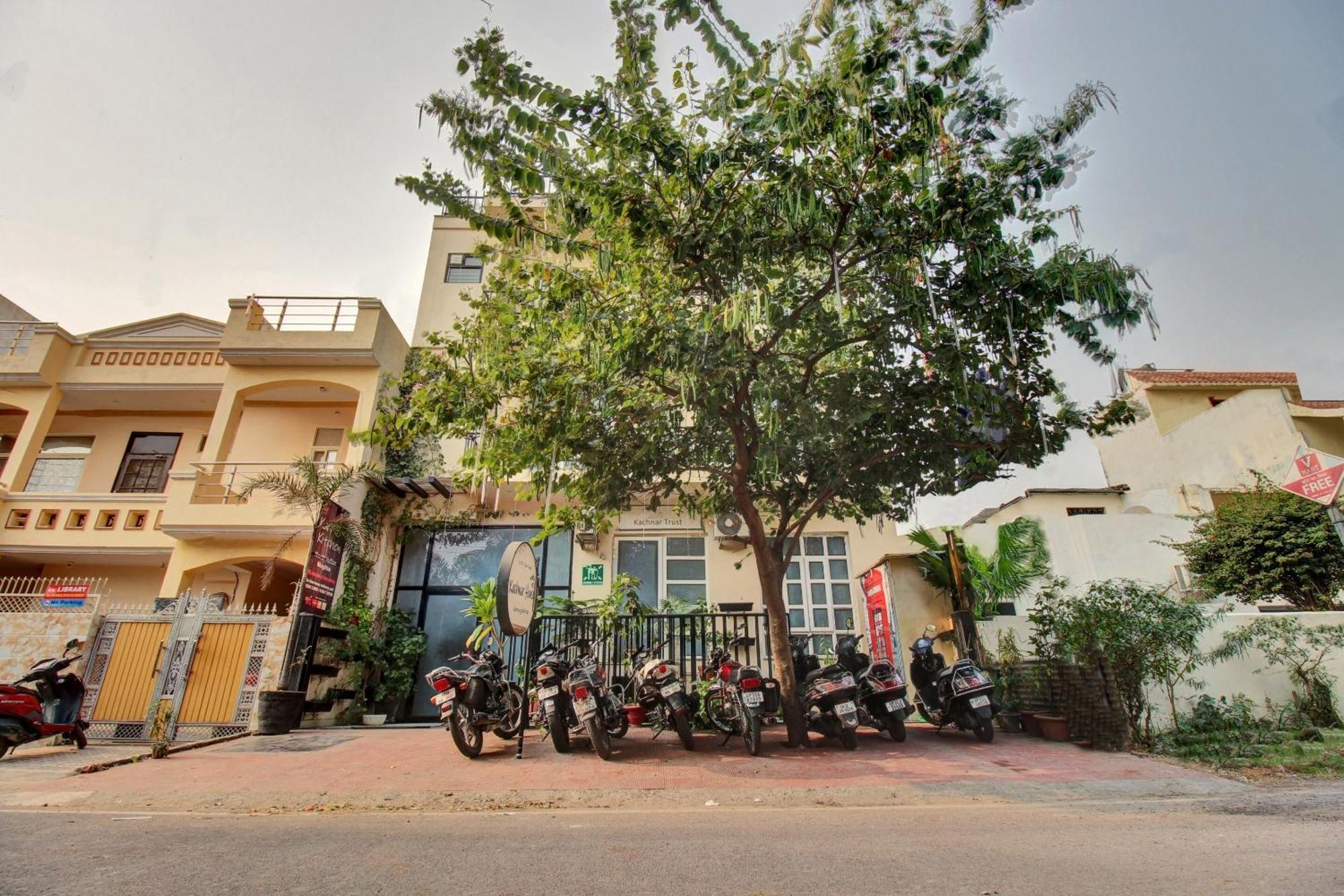 Collection O Kachnar House Vikas Nagar Hasanganj Exterior foto